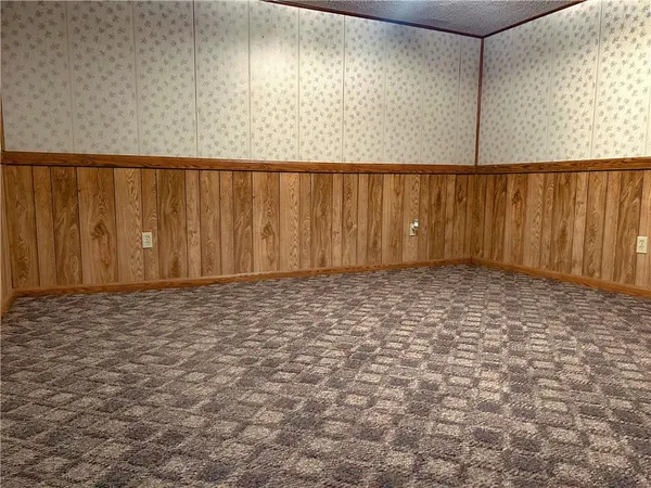 $249,000 | 1045 Yale Road, Mapleton, KS 66754