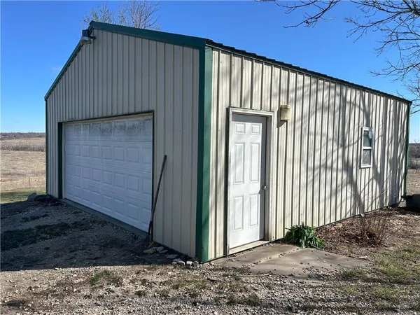 $249,000 | 1045 Yale Road, Mapleton, KS 66754