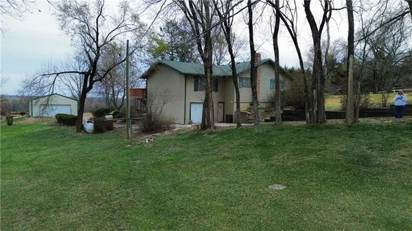 $249,000 | 1045 Yale Road, Mapleton, KS 66754