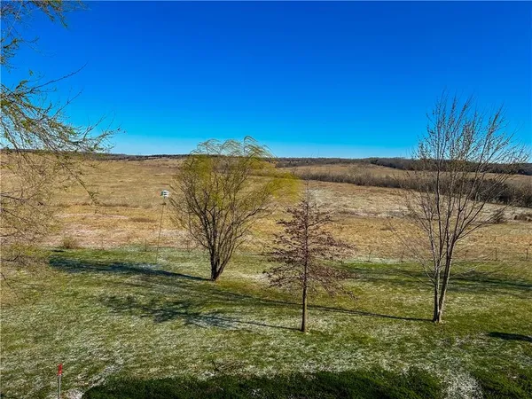 $249,000 | 1045 Yale Road, Mapleton, KS 66754