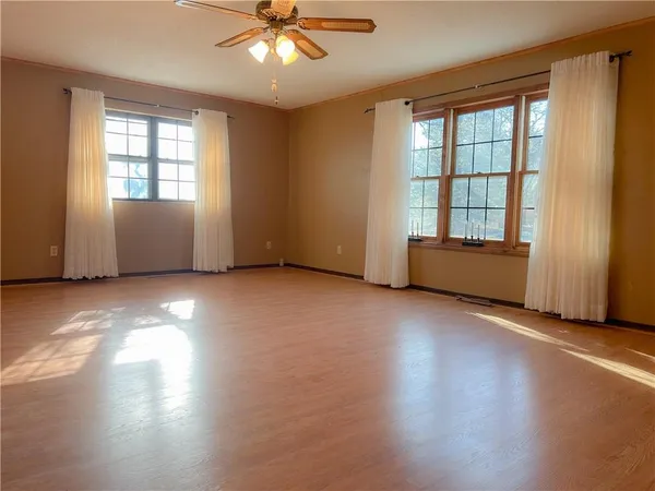 $249,000 | 1045 Yale Road, Mapleton, KS 66754