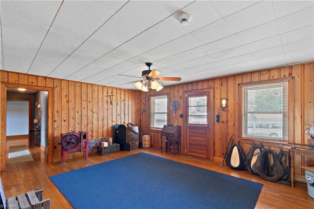 375 South Franklin Road Mount Airy, NC 27030 - Photo 18 of 30 Gallery Image 18