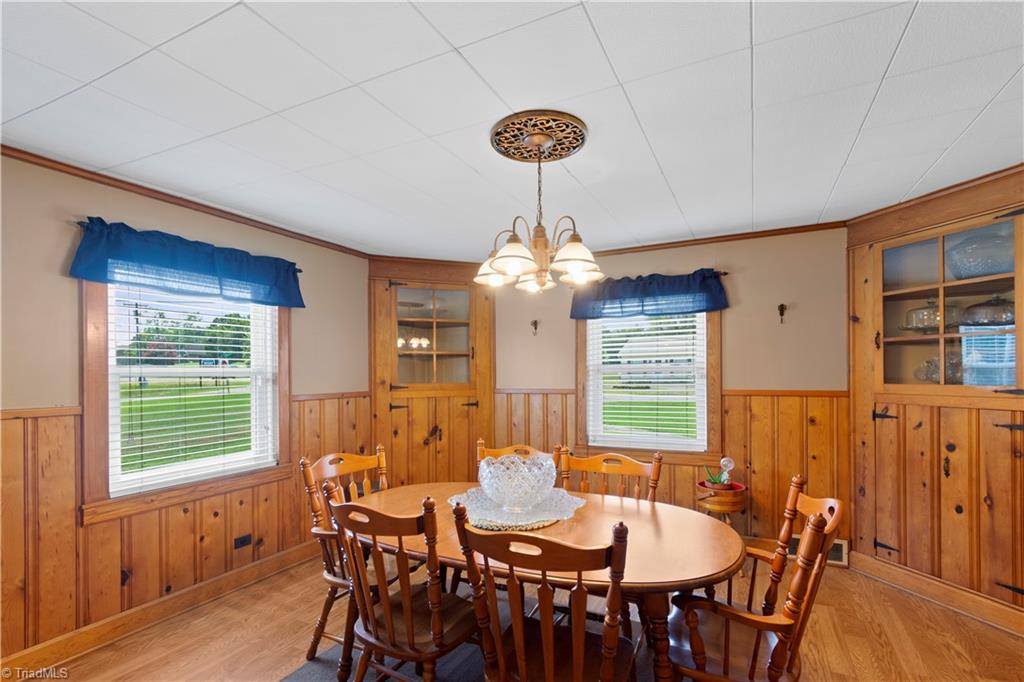 375 South Franklin Road Mount Airy, NC 27030 - Photo 19 of 30 Gallery Image 19