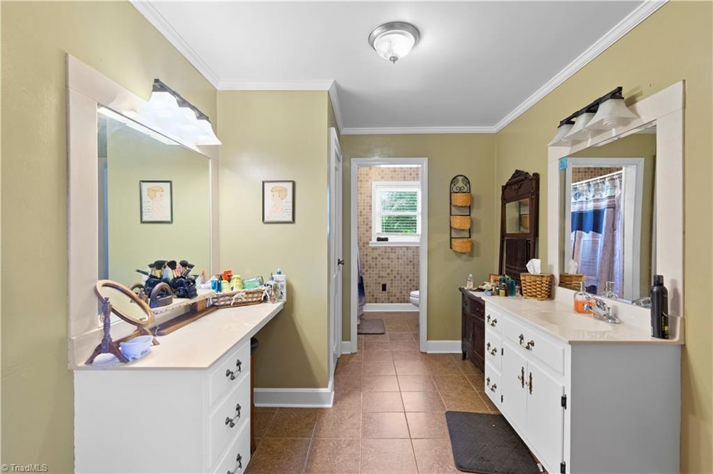 375 South Franklin Road Mount Airy, NC 27030 - Photo 25 of 30 Gallery Image 25