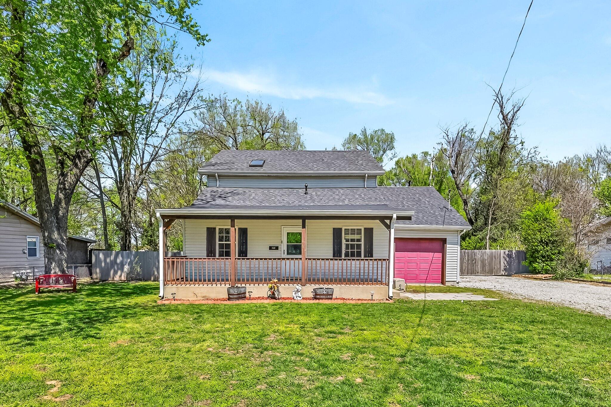 3003 West Latoka Street Springfield, MO 65807 - Photo 1 of 1 01-wlatoka-37