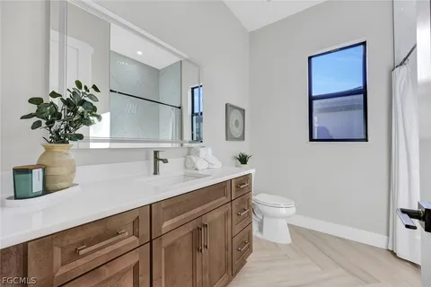 $979,900 | 3220 Northwest 21st Street, Cape Coral, FL 33993