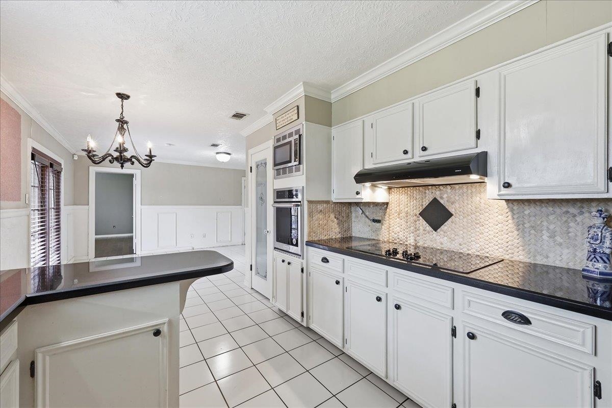 4460 Beale Street Beaumont, TX 77705 - Photo 17 of 30