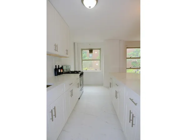 $685,000 | 549 West 123rd Street, Unit 3G | Morningside Heights