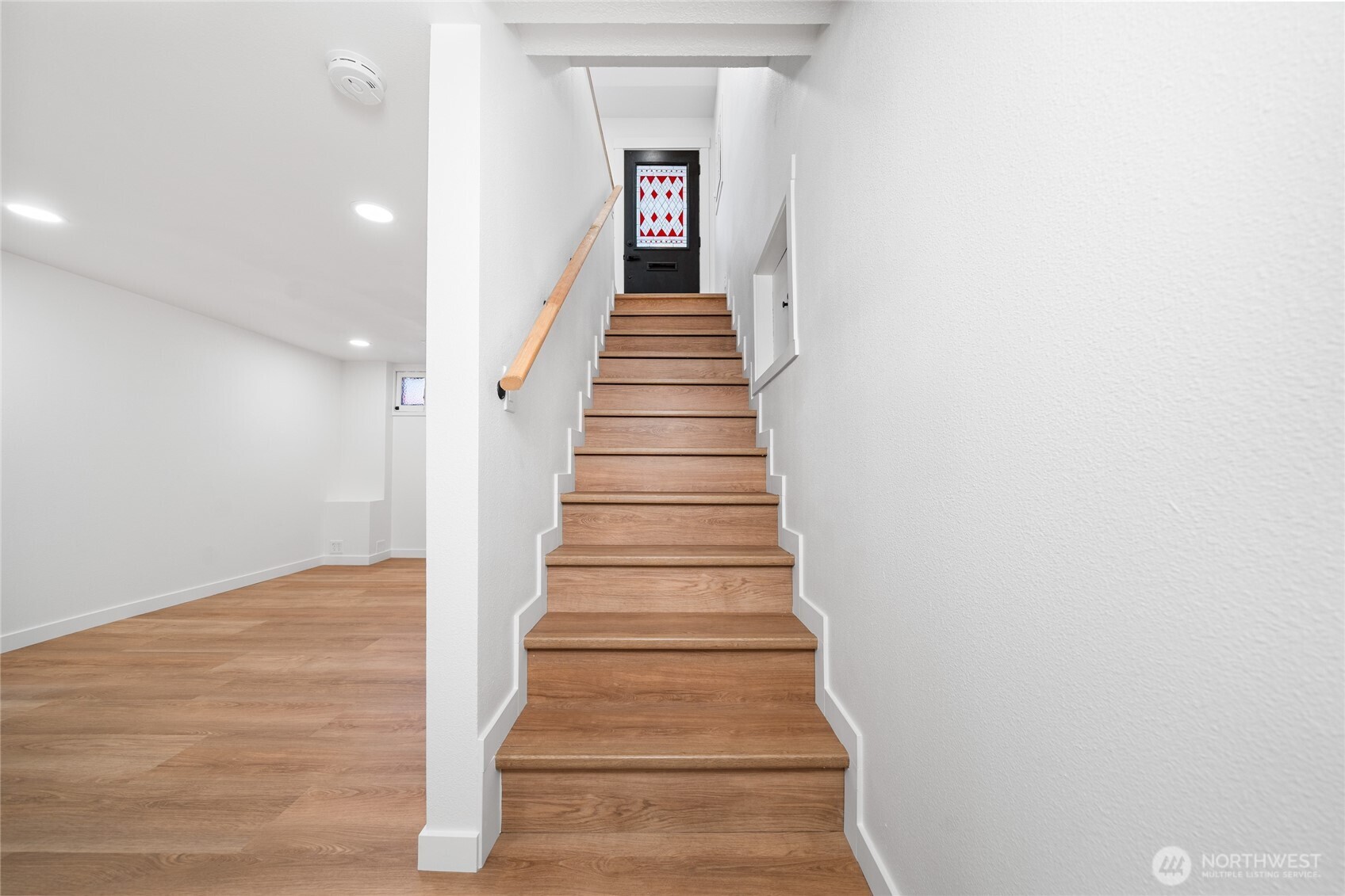 1308 19th Avenue Longview, WA 98632 - Photo 18 of 24 a view of an entryway