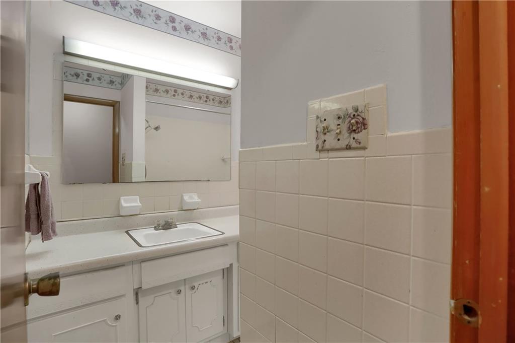 7151 West Mills Road Indianapolis, IN 46221 - Photo 20 of 32 Gallery Image 20