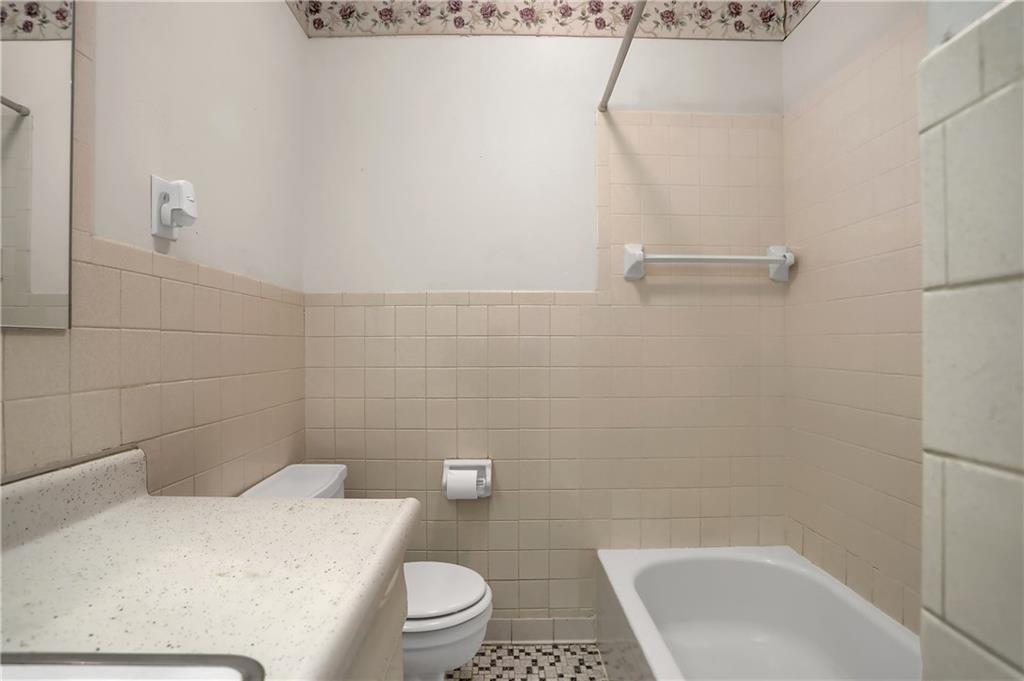 7151 West Mills Road Indianapolis, IN 46221 - Photo 21 of 32 Gallery Image 21