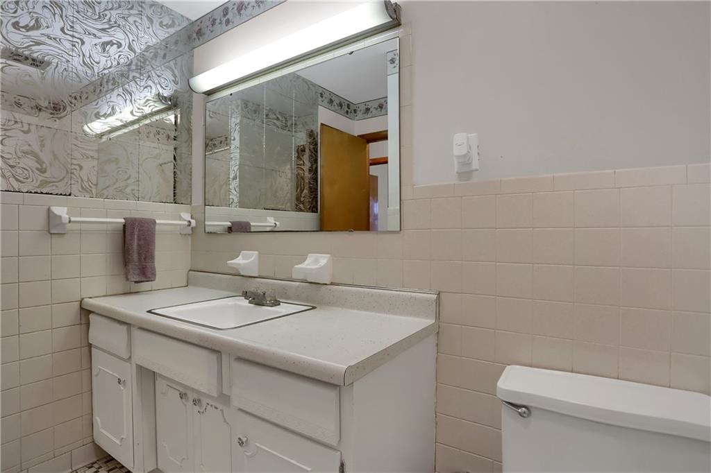 7151 West Mills Road Indianapolis, IN 46221 - Photo 22 of 32 Gallery Image 22
