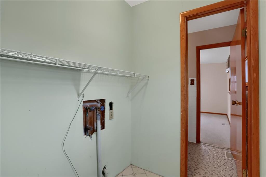 7151 West Mills Road Indianapolis, IN 46221 - Photo 23 of 32 Gallery Image 23