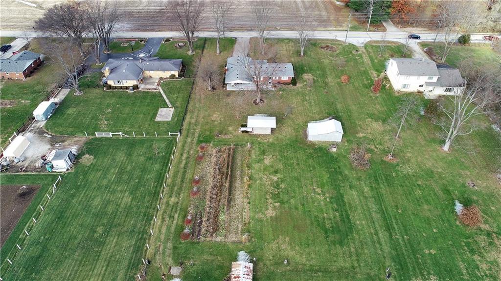 7151 West Mills Road Indianapolis, IN 46221 - Photo 26 of 32 Gallery Image 26