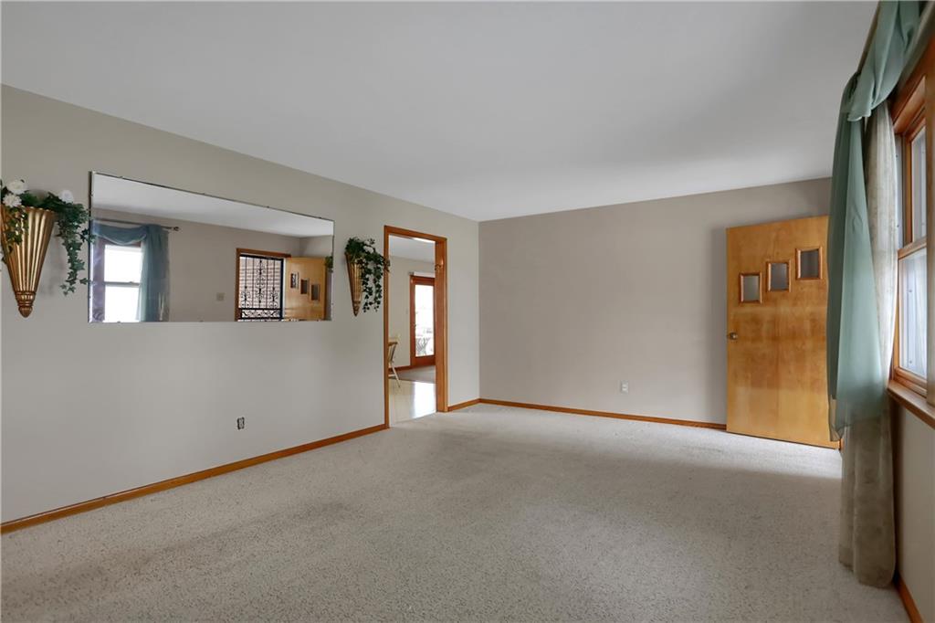 7151 West Mills Road Indianapolis, IN 46221 - Photo 5 of 32 Gallery Image 5