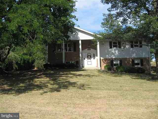 550 Strites Road Harrisburg, PA 17111 - Photo 1 of 9 Gallery Image 1