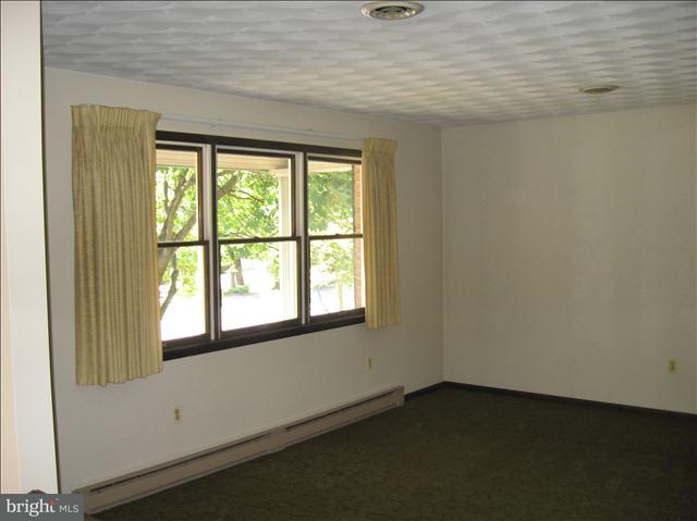 550 Strites Road Harrisburg, PA 17111 - Photo 7 of 9 Gallery Image 7