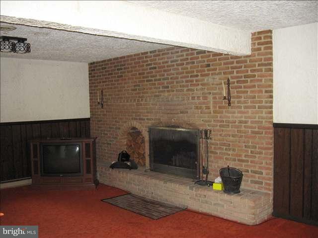 550 Strites Road Harrisburg, PA 17111 - Photo 8 of 9 Gallery Image 8