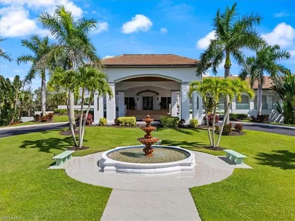 $275,000 | 9856 Costa Mesa Lane, Unit 609, Bonita Springs, FL 34135