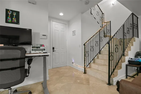 $5,900 | 732 Northeast 15th Avenue, Fort Lauderdale, FL 33304
