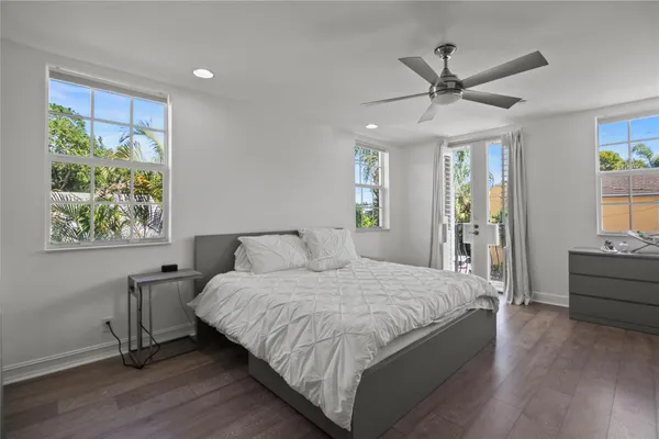 $5,900 | 732 Northeast 15th Avenue, Fort Lauderdale, FL 33304