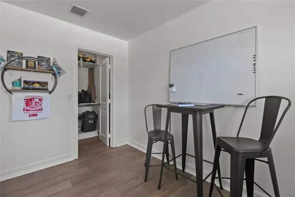 $5,900 | 732 Northeast 15th Avenue, Fort Lauderdale, FL 33304
