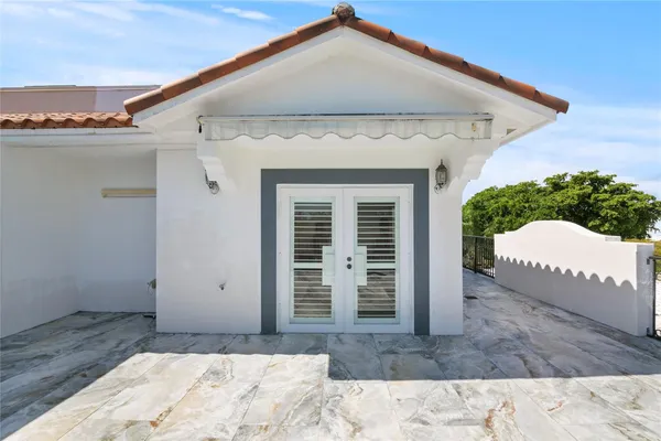 $5,900 | 732 Northeast 15th Avenue, Fort Lauderdale, FL 33304