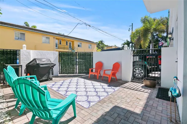 $5,900 | 732 Northeast 15th Avenue, Fort Lauderdale, FL 33304