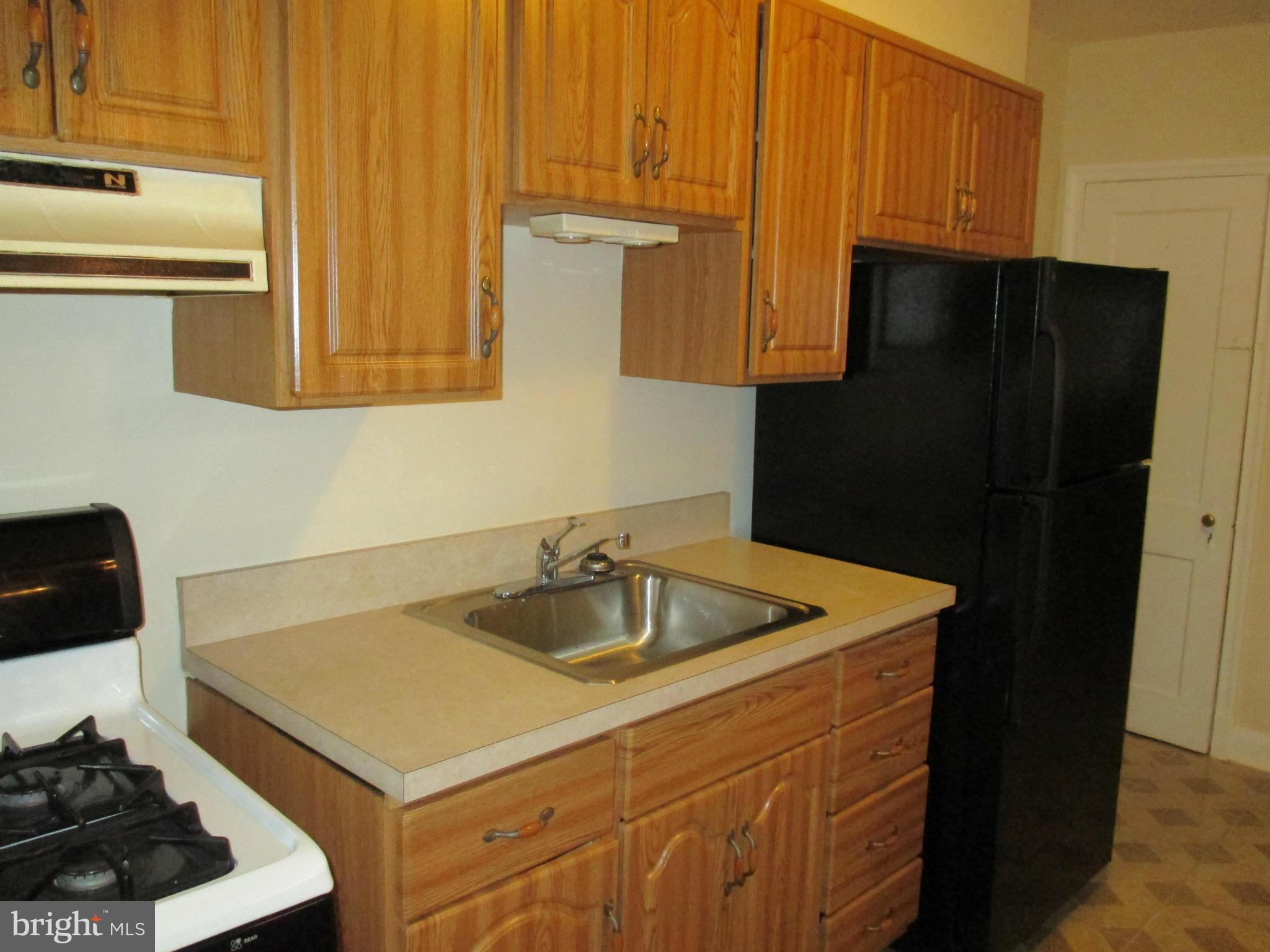 1629 East Cold Spring Lane Baltimore, MD 21218 - Photo 8 of 22 Kitchen
