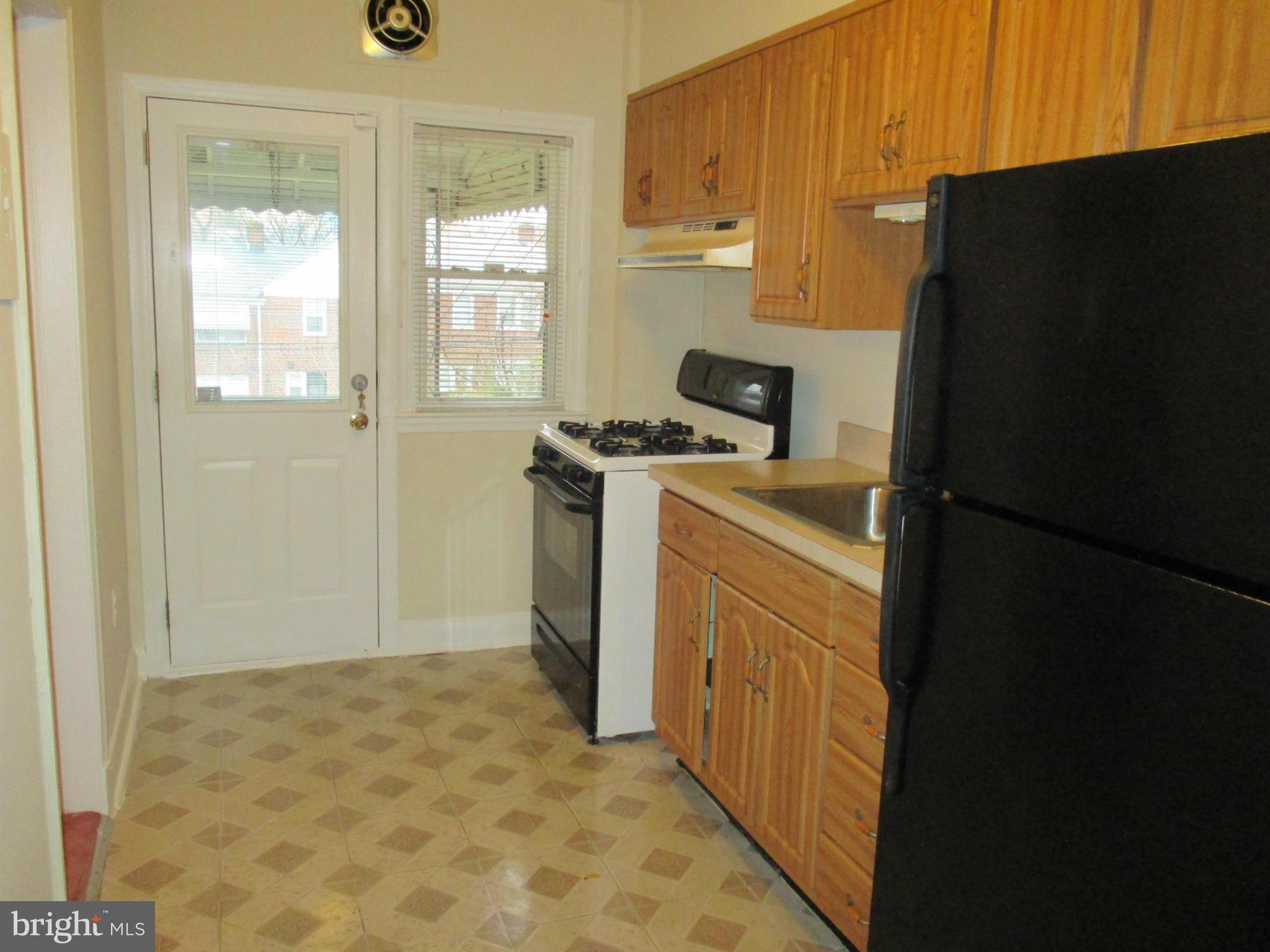 1629 East Cold Spring Lane Baltimore, MD 21218 - Photo 9 of 22 Kitchen