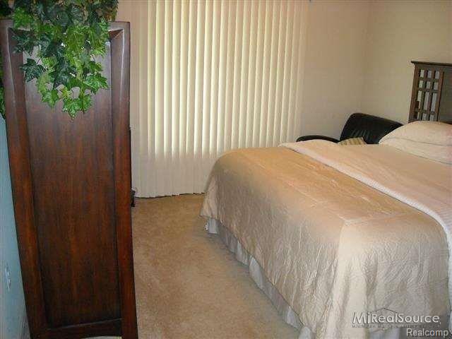37371 Ryan Road Sterling Heights, MI 48310 - Photo 12 of 23 13.jpg