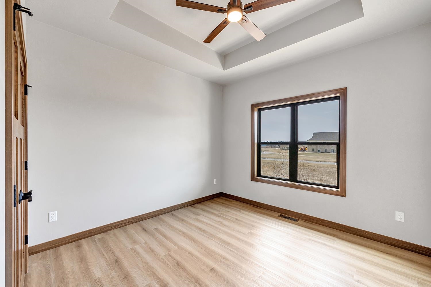 675 Sunset Ridge Green Bay, WI 54313 - Photo 17 of 46