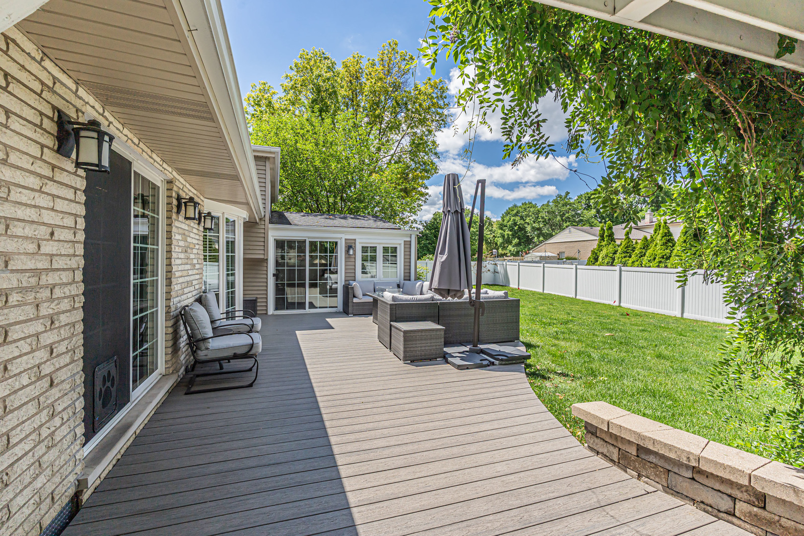 210 West Pickwick Road Arlington Heights, IL 60005 - Photo 27 of 35