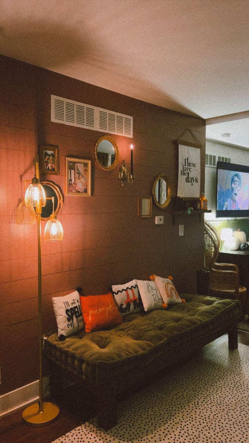 W8139 County Rd A Richmond, WI 53115 - Photo 14 of 47 Sitting Area