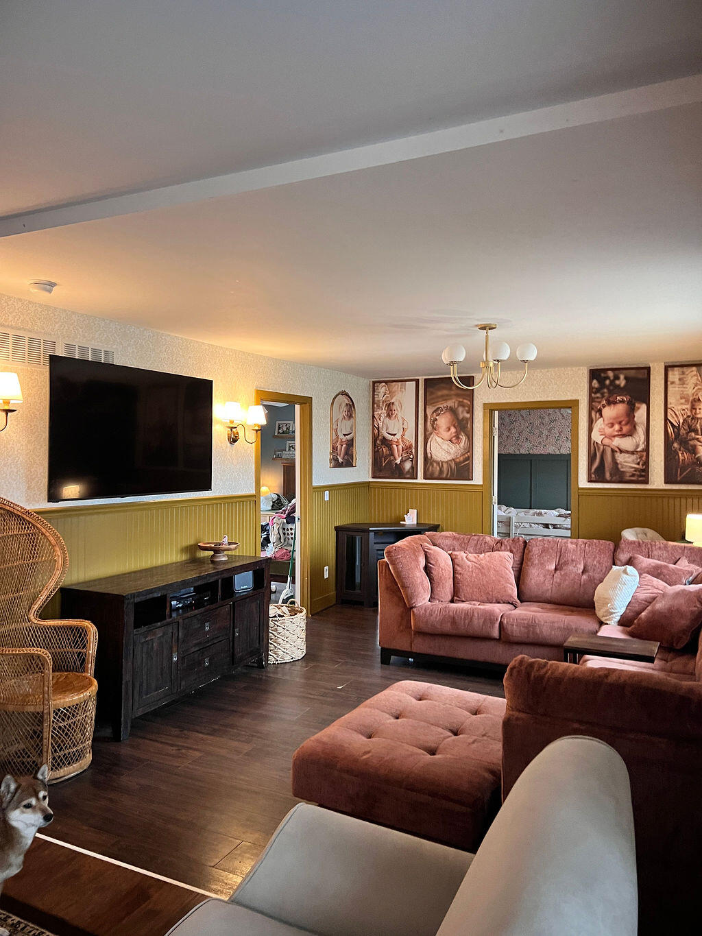 W8139 County Rd A Richmond, WI 53115 - Photo 18 of 47 Large Living Room