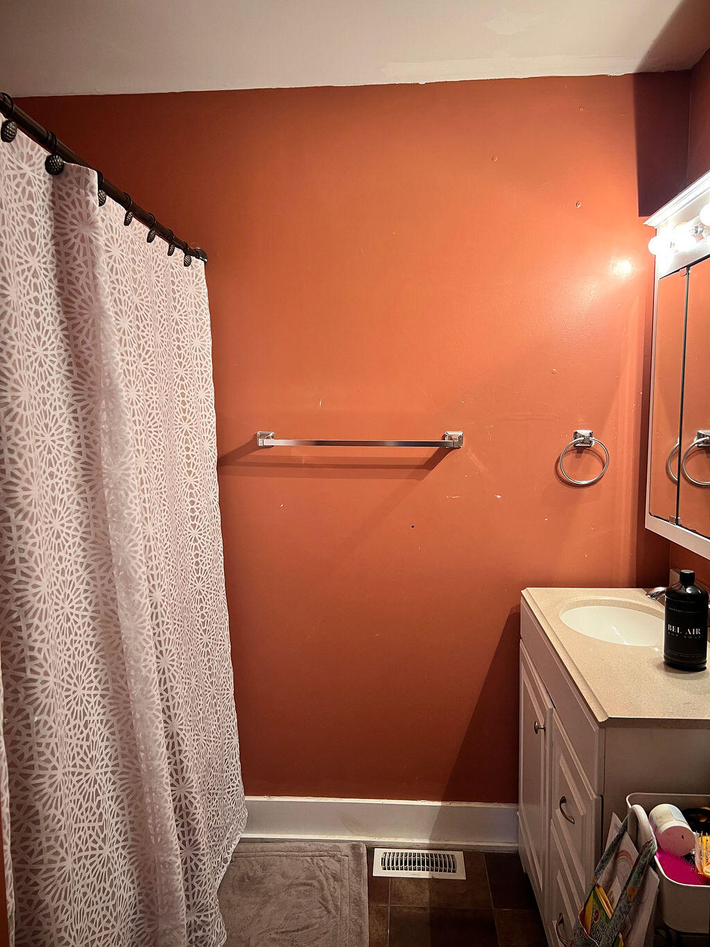 W8139 County Rd A Richmond, WI 53115 - Photo 22 of 47 Bath