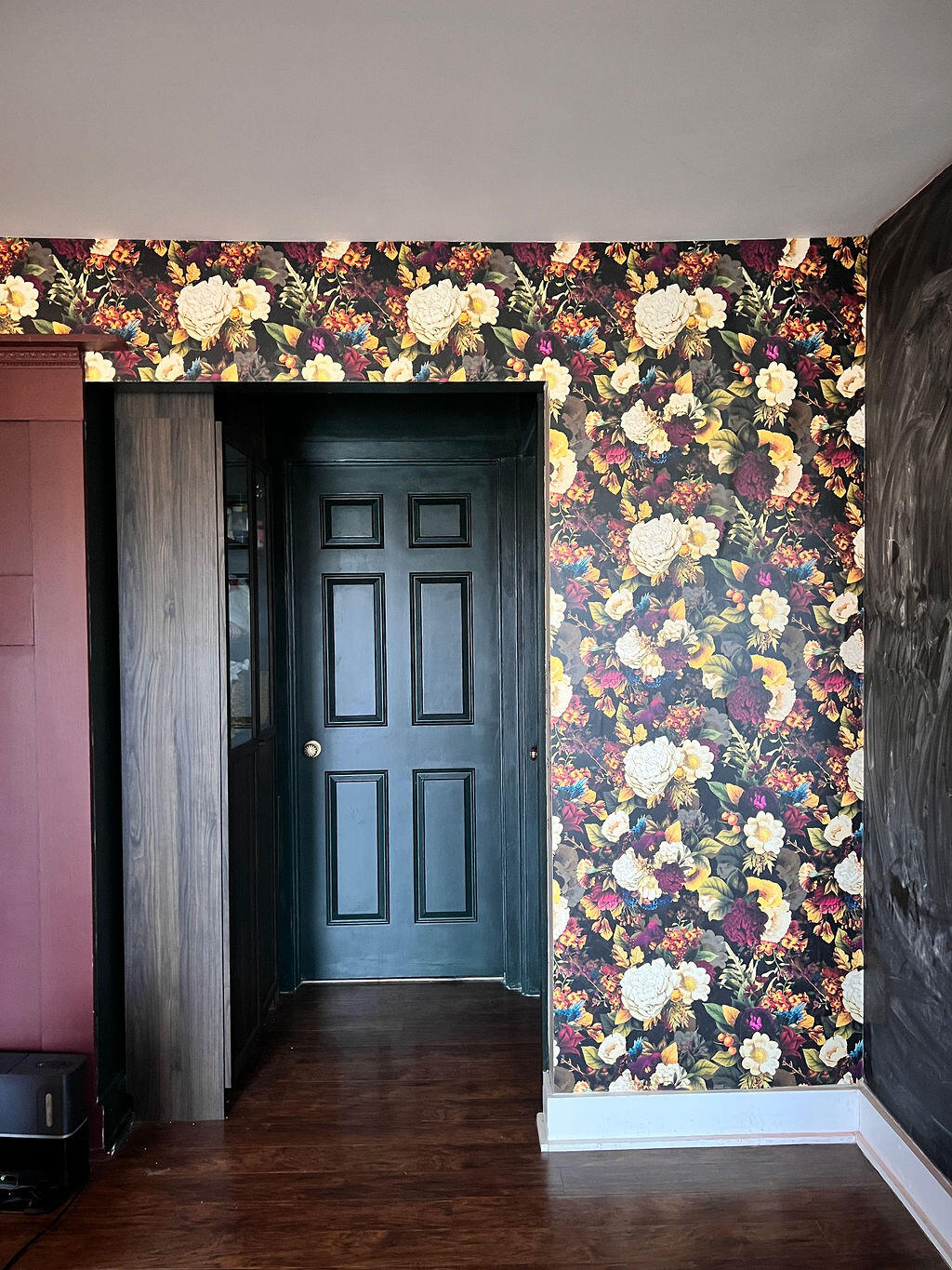 W8139 County Rd A Richmond, WI 53115 - Photo 24 of 47 Hallway