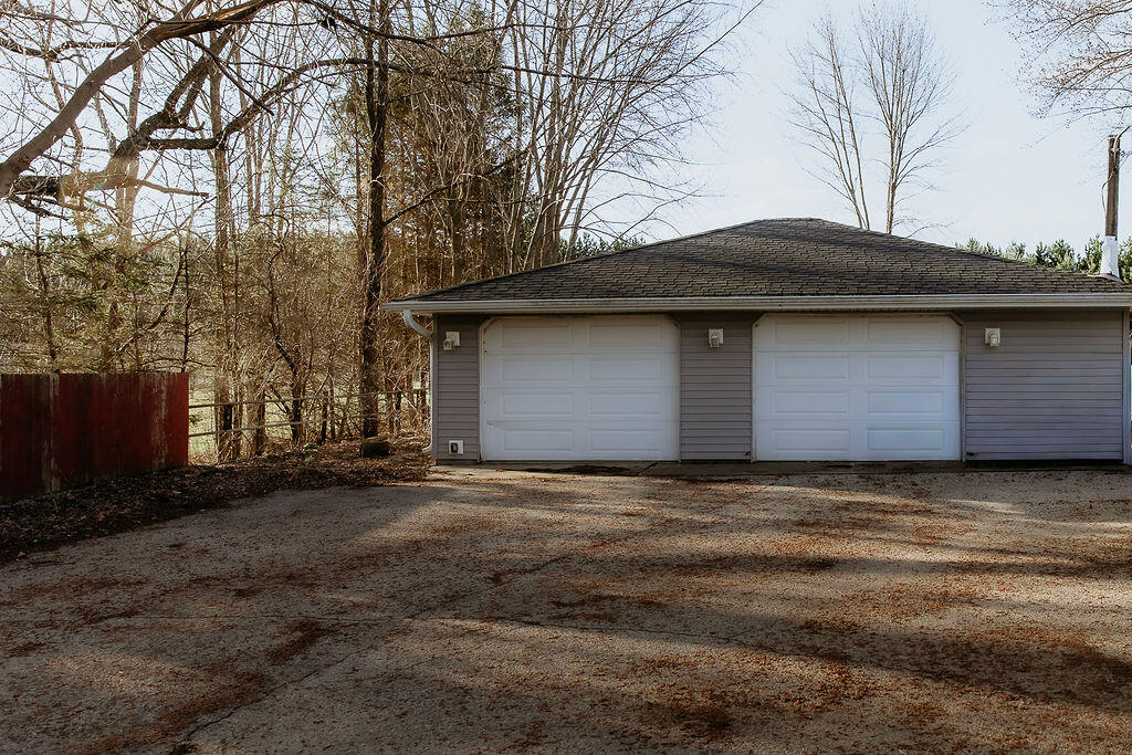W8139 County Rd A Richmond, WI 53115 - Photo 35 of 47 2 Car garage