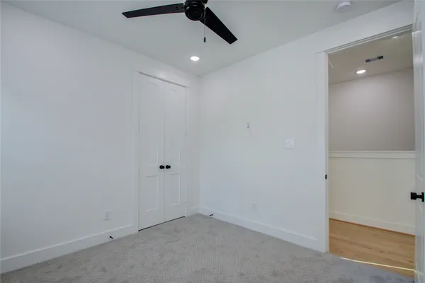 $2,700 | 3206 Live Oak Street, Houston, TX 77004