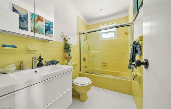 $1,399,999 | 27237 Rio Vista Circle, Bonita Springs, FL 34135