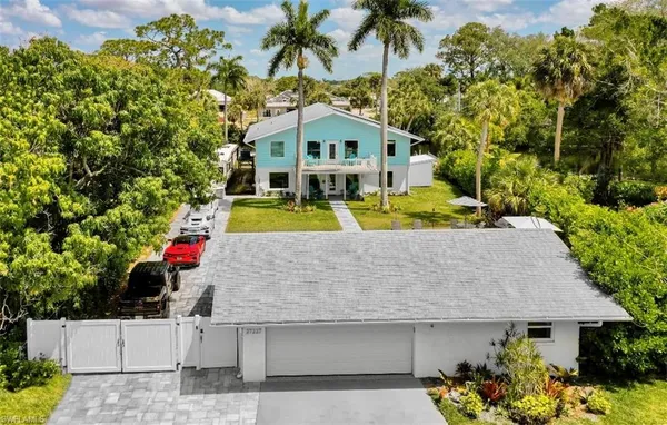 $1,399,999 | 27237 Rio Vista Circle, Bonita Springs, FL 34135