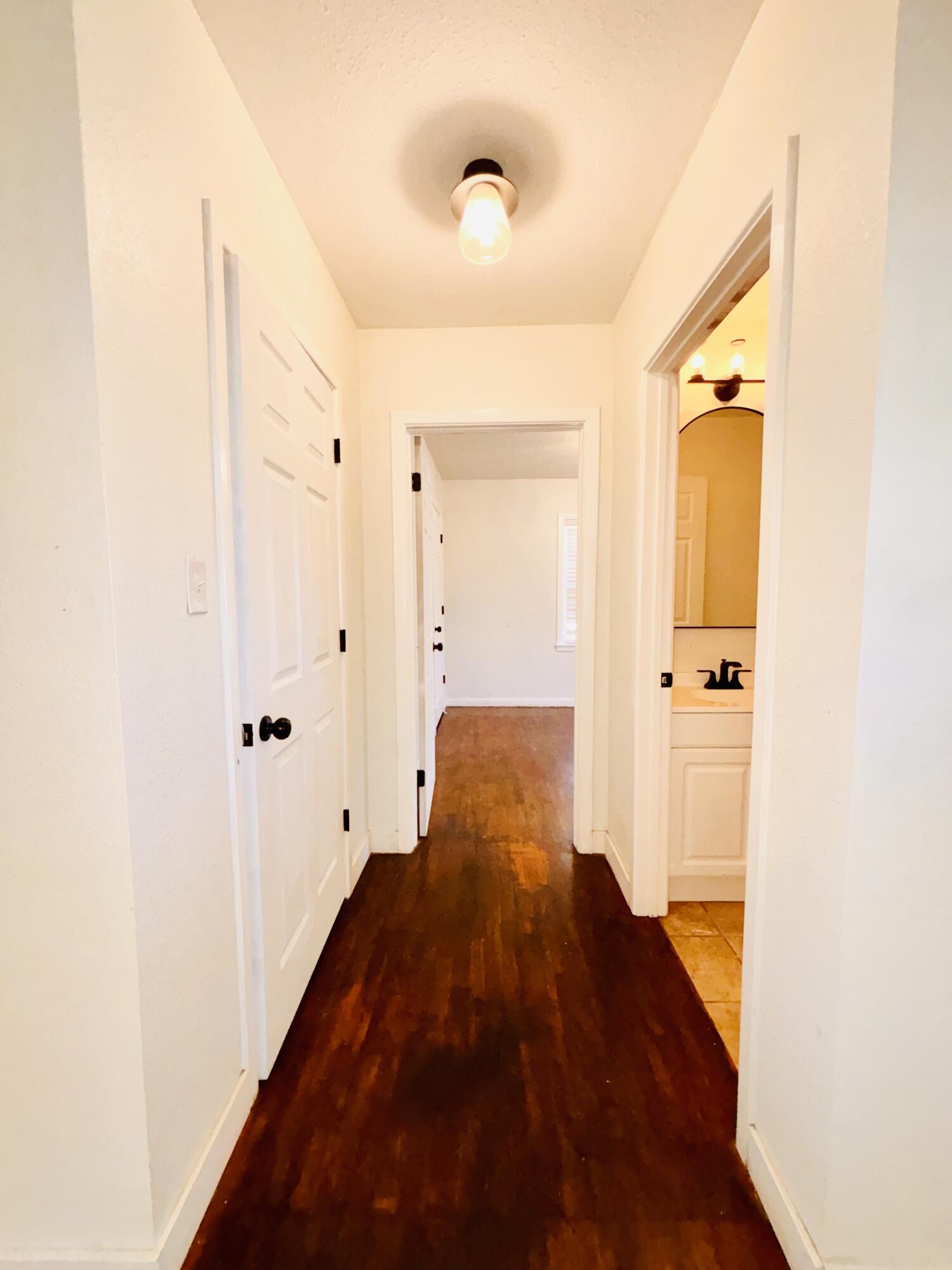 4702 40th Street Lubbock, TX 79414 - Photo 11 of 23 IMG_2016