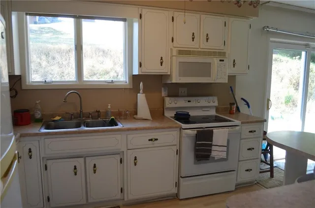 $162,900 | 344 Jo Ann Drive, Monessen, PA 15062