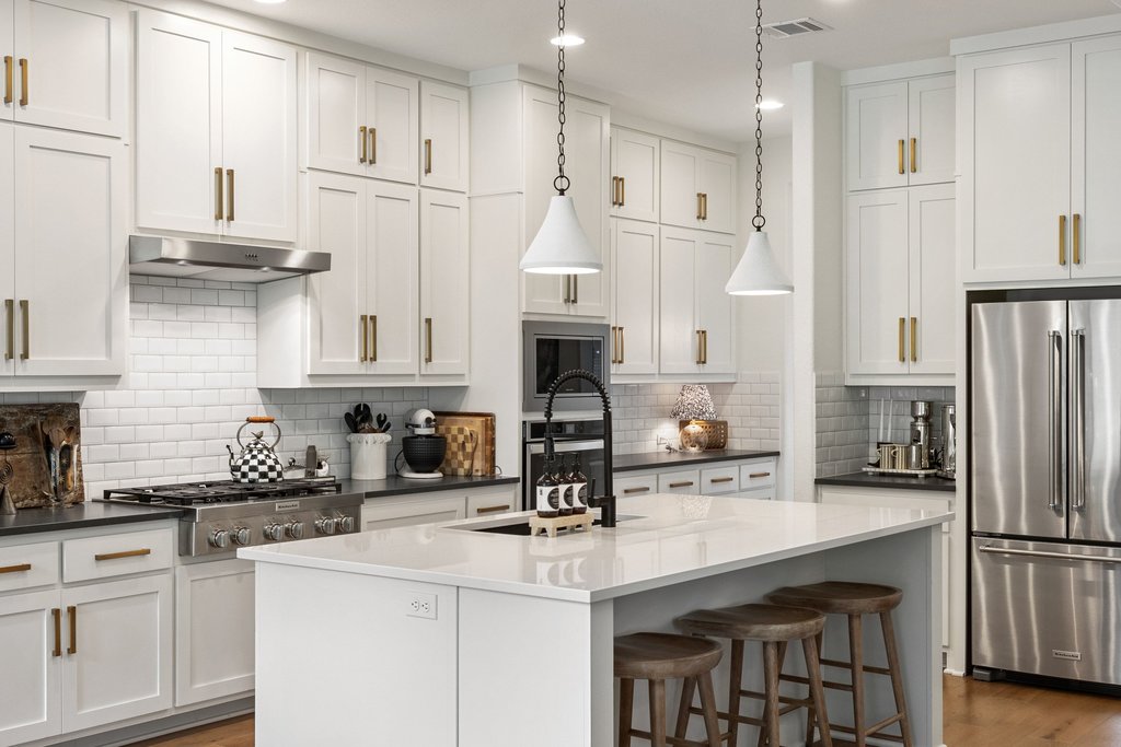 2324 High Lonesome Leander, TX 78641 - Photo 10 of 40 The gourmet kitchen is a true showstopper.