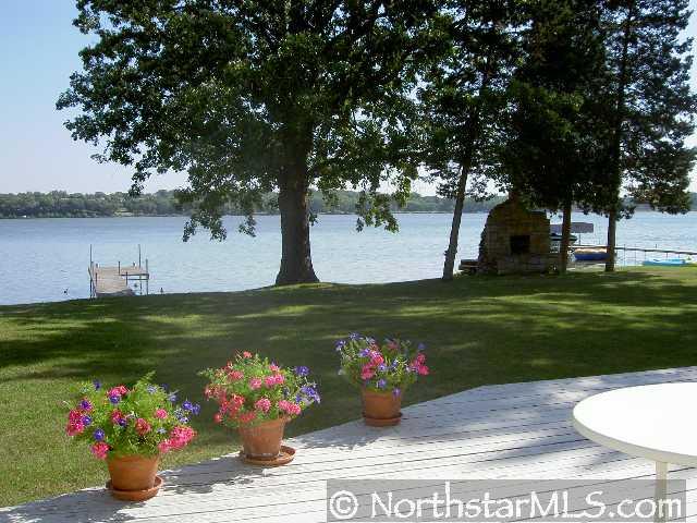 228 Peninsula Road Medicine Lake, MN 55441 - Photo 1 of 1 Gallery Image 1