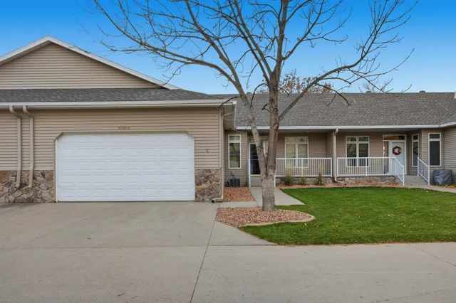 $389,999 | 3260 40th Avenue South, Unit C, Fargo, ND 58104