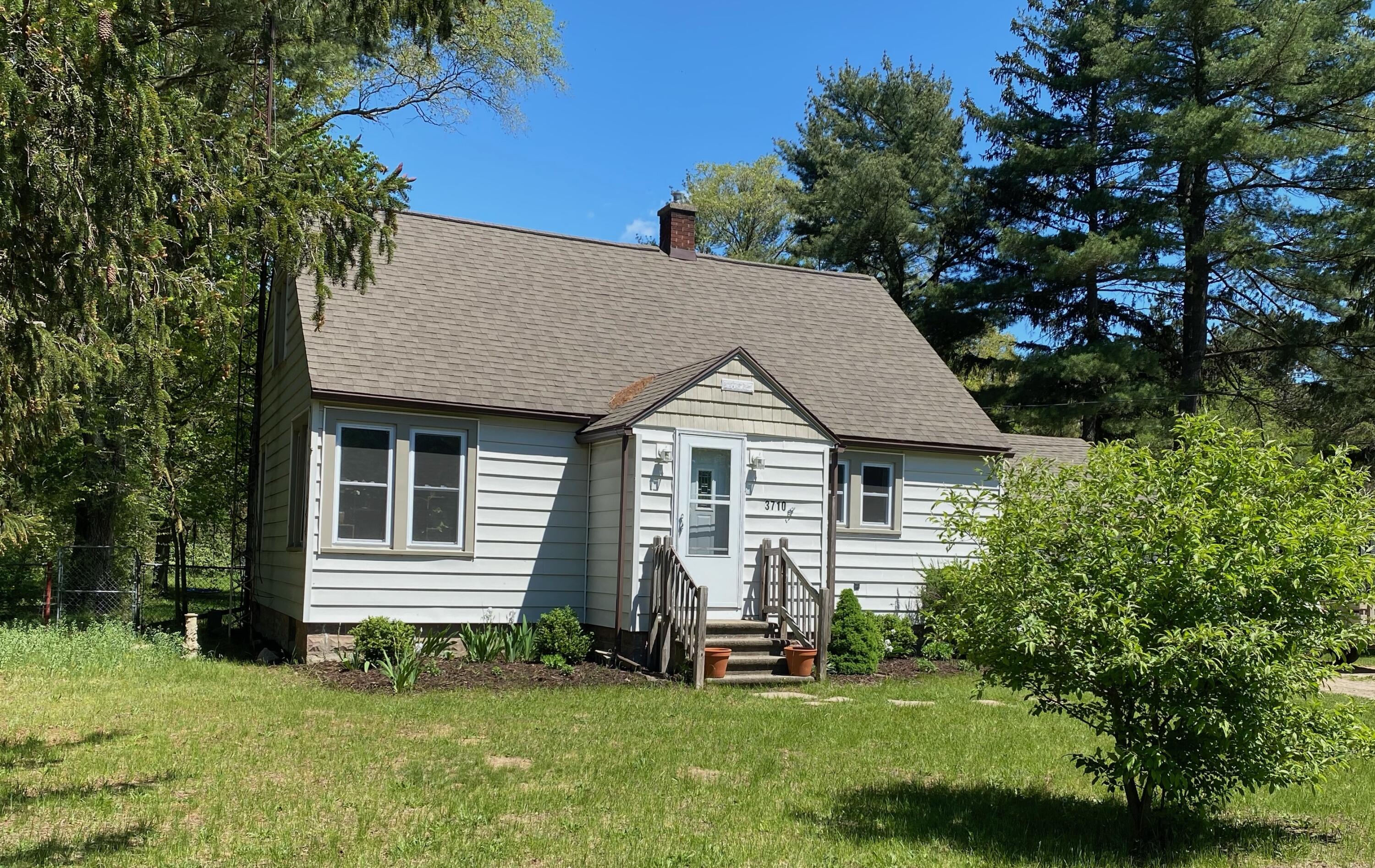 3710 Heights Ravenna Road Muskegon, MI 49444 - Photo 2 of 20 IMG_0359
