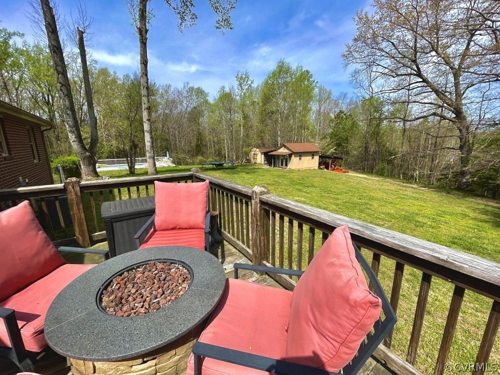 17810 Wilkinson Road Dinwiddie, VA 23841 - Photo 27 of 33 Gallery Image 27