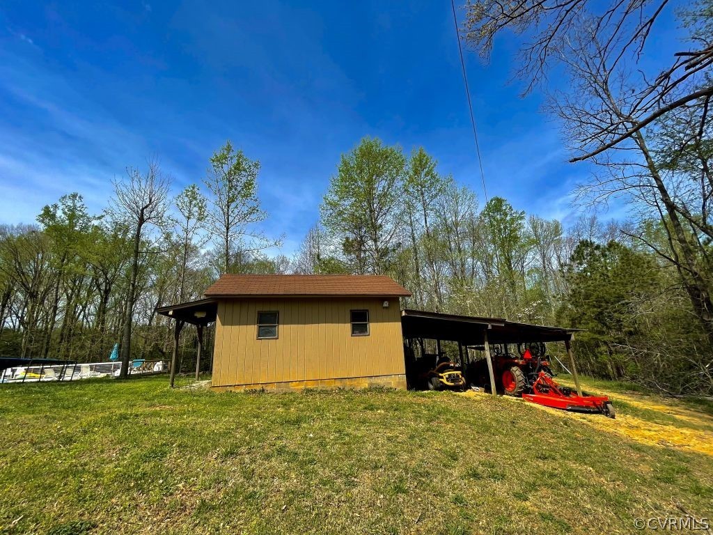 17810 Wilkinson Road Dinwiddie, VA 23841 - Photo 31 of 33 Gallery Image 31