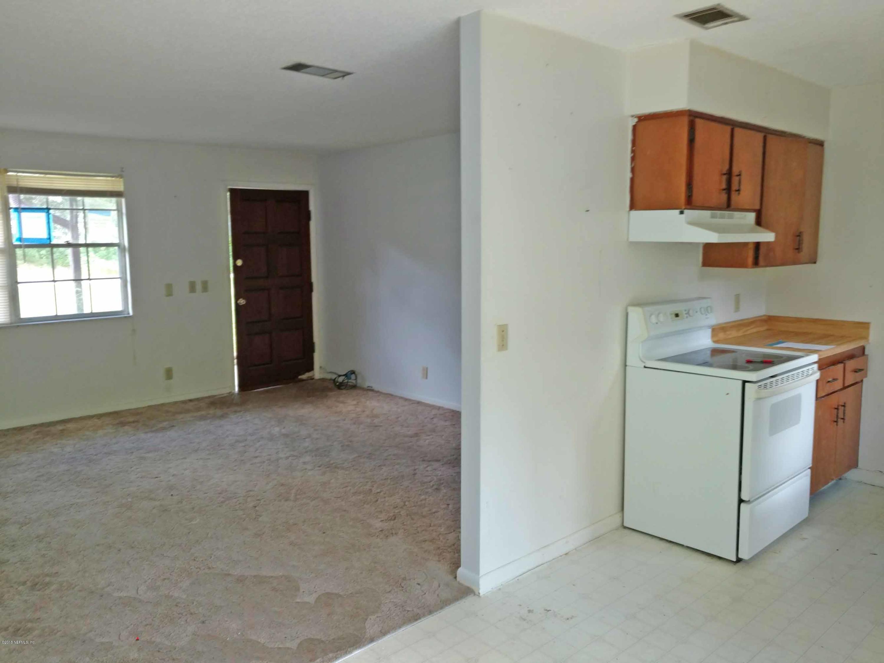 2271 Stauffer Road Green Cove Springs, FL 32043 - Photo 6 of 14 Kitchen